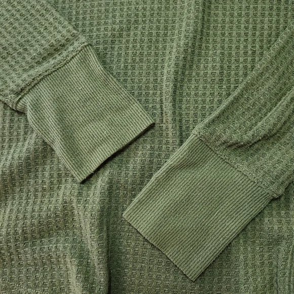 Calvin Klein Jeans Green Waffle Print Long Sleeve Hooded Shirt - Size Small (S) - Picture 4 of 8